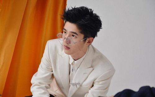 最新八卦爆料刘昊然,神秘女友身份引网友热议